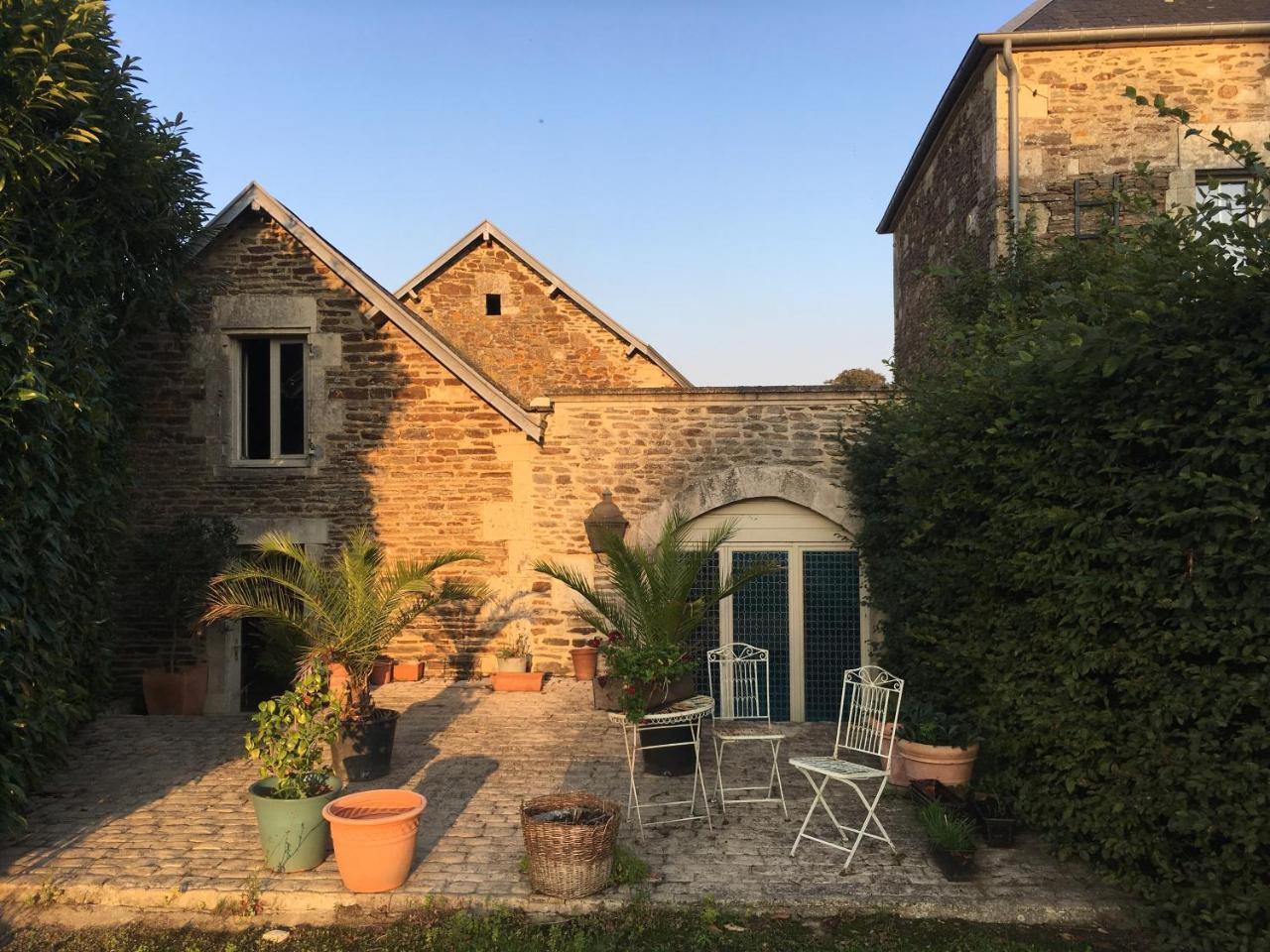 Manoir De La Riviere Hotell Saint-Louet-sur-Seulles Exteriör bild